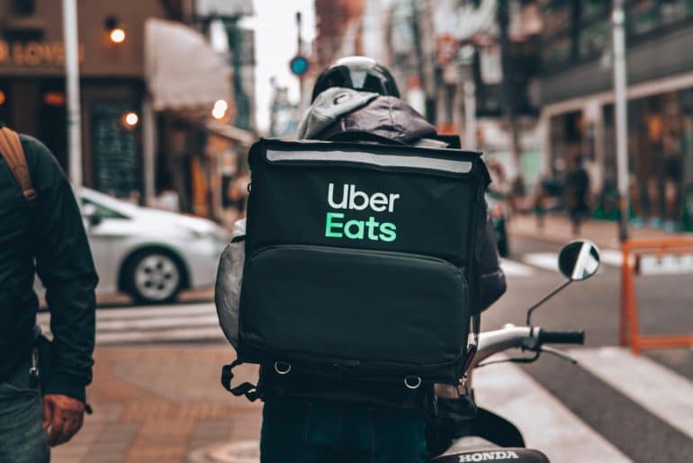 how much can you make with uber eats