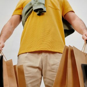 Holiday Shoppers Beware: Traps to Avoid As Scammers Prepare - Verified by FangWallet