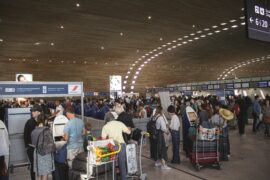 Alaska Airlines Baggage: Weight Limits and Guidelines - Verified by FangWallet