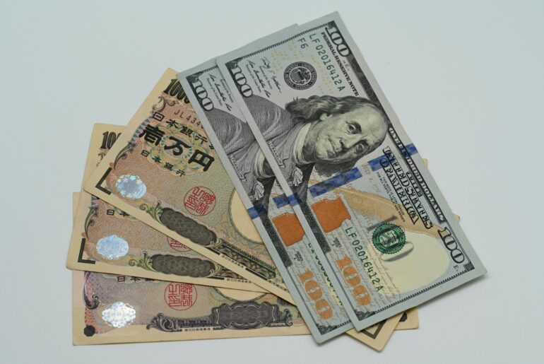 KRW to USD Exchange Rate: How to Convert and Save - Verified by FangWallet