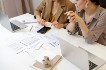 How to Get a 6-Figure Salary: Skills, Careers, and Steps to Succeed - Verified by FangWallet