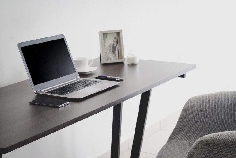 9 passive income ideas for stay-at-home parents