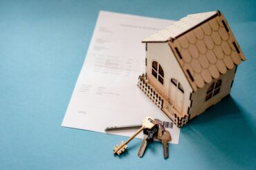 Trust and Will vs. Traditional Estate Planning: Which Saves You More? - Verified by FangWallet