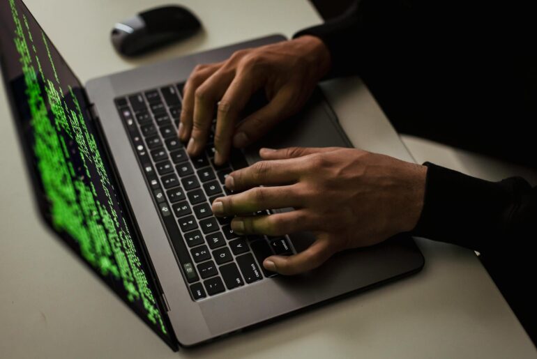 how much do cybersecurity make