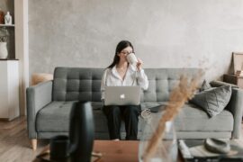 Craigslist vs. ZipRecruiter: Which Job Board Works Best for Employers? - Verified by FangWallet