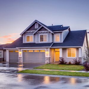 how-to-navigate-a-hot-housing-market-for-buyers-and-sellers