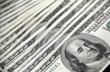 Dollar Declines on Weak US Economic News - Verified by FangWallet