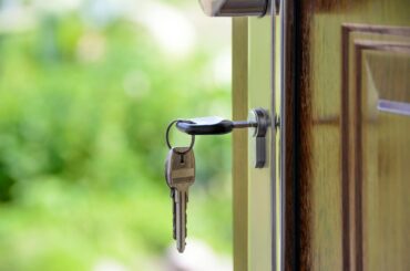 Smart Mortgage Refinancing Strategies for Homeowners in 2025 - Verified by FangWallet
