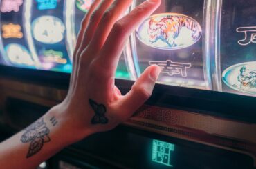 What Are Fortune Jackpots and How Can You Win Them? - Verified by FangWallet