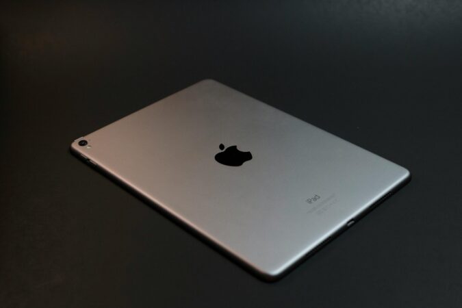 You Can Get This Apple iPad Air on Sale for $370 Right Now - Verified by FangWallet