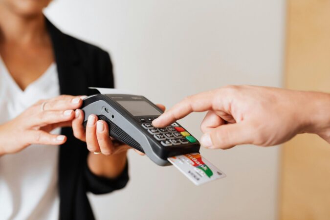 Best Credit Cards for Paying Utility Bills in 2025 - Verified by FangWallet