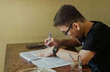 7 Smart Ways to Pay for College on Your Own - Verified by FangWallet