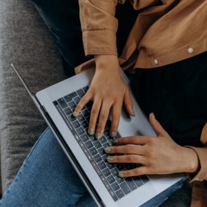MakeMoneyOnline Review – Can You Really Earn Extra Money With This Site? - Verified by FangWallet