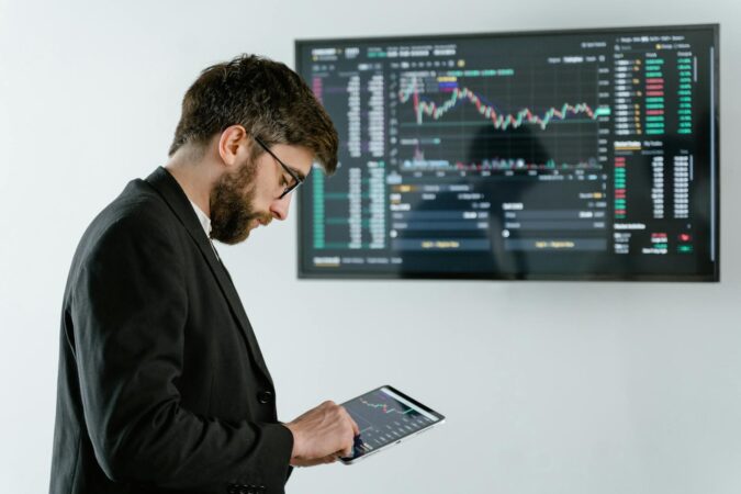 Palantir Shares on Track for 40% Gain - Verified by FangWallet