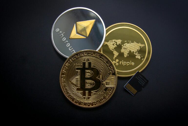 South Korean Traders Flock to DOGE and XRP Amid Spiking "Risk on" Sentiment - Verified by FangWallet