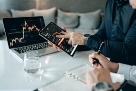 Solana Slips Toward $120 but Long-Term Outlook Holds - Verified by FangWallet