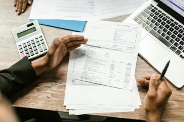 Best Way to Use a Credit Card to Build Credit - Verified by FangWallet