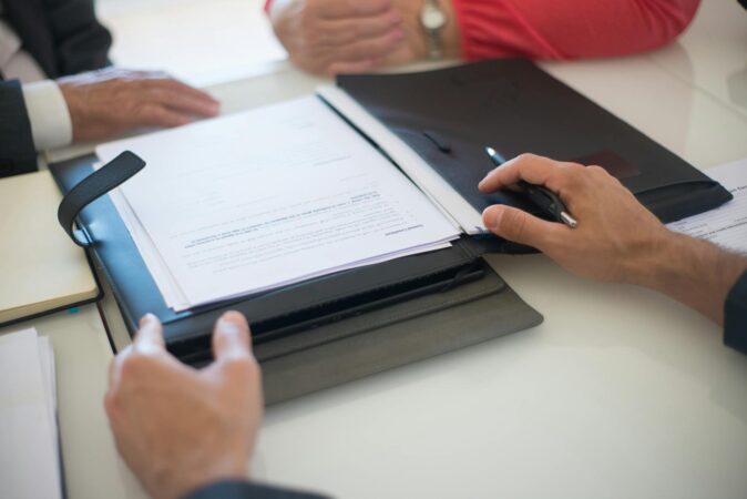 Financial Aid vs. Student Loans: Similarities and Differences - Verified by FangWallet