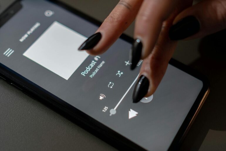 Google’s AI Voice Summaries May Transform Financial Learning - Verified by FangWallet