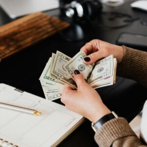 living-paycheck-to-paycheck