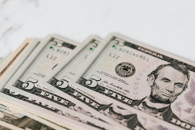 $3.4 Trillion Spending Plan Sparks Debt, Inflation, and Rate Concerns - Verified by FangWallet