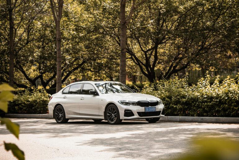 12 Best Roadside Assistance Plans for 2025: Coverage, Benefits, and Pricing - Verified by FangWallet