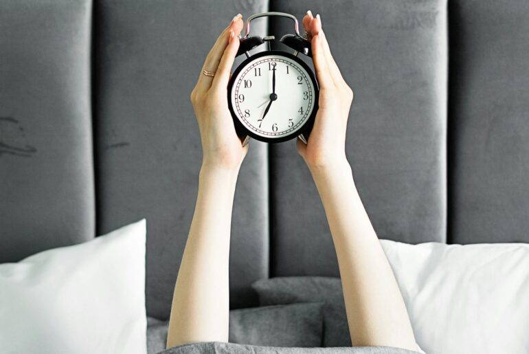 wake-up-early-financial-success