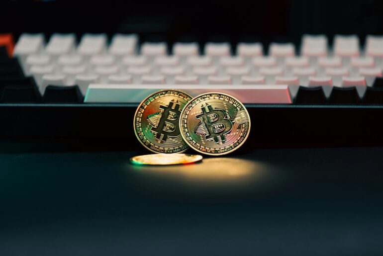 Bitcoin Poised for Summer Rally Amid S&P 500 Momentum - Verified by FangWallet