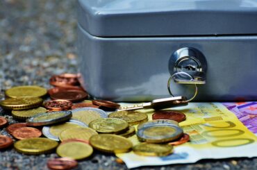 Choosing the Best Bank Account for Your Needs - Verified by FangWallet