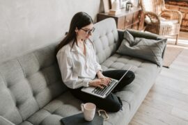 Beginner-Friendly Jobs That Require No Experience - Verified by FangWallet