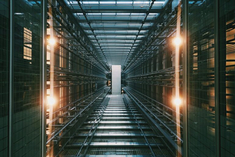 data-center-stocks-tech
