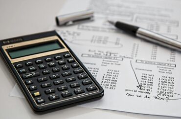 How to Build a Simple Retirement Budget That Actually Works After 65 - Verified by FangWallet
